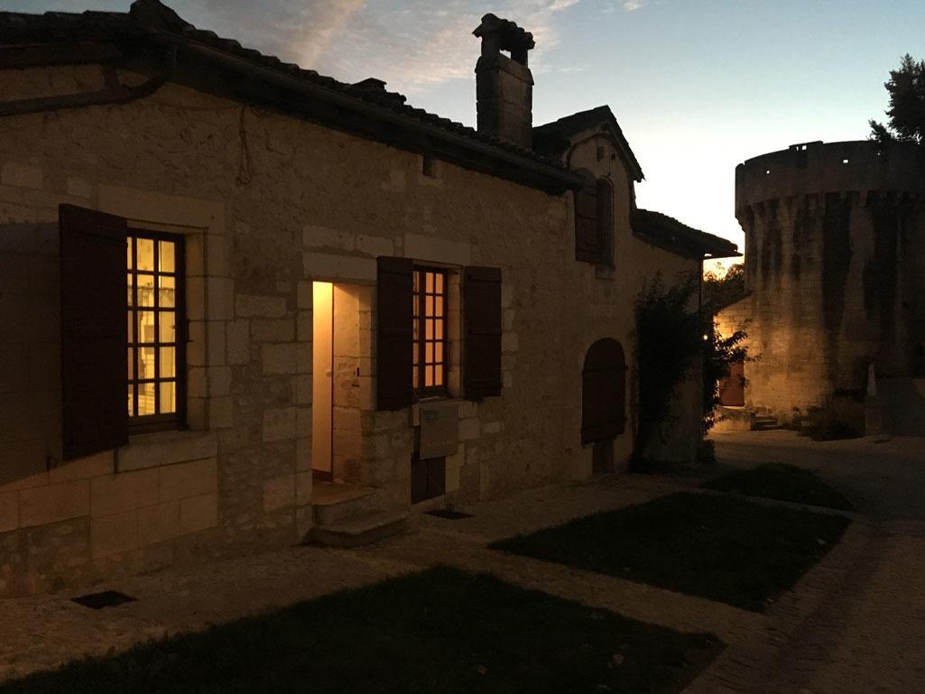 Au Pied Du Chateau Bourdeilles Exterior photo